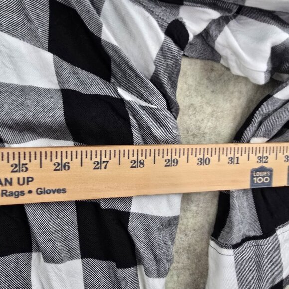 Terra & Sky Womens Button-Down Plaid Shirt Black & White Size 4X 100% Rayon - Picture 7 of 7